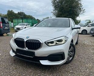 BMW BMW 118i Live Cockpit LED SHZ PDC Klima Gebrauchtwagen