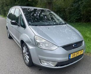 Ford Ford Galaxy 2.0-16V Ghia Gebrauchtwagen