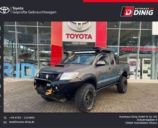 Toyota Toyota Hilux 2,5 l 144 PS 4x4 Extra Cab Spezialumb Gebrauchtwagen