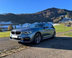 BMW BMW 520d xDrive Touring MPaket AHK Adapt.LED 8fach Gebrauchtwagen