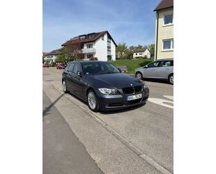 BMW BMW 330i - Gebrauchtwagen