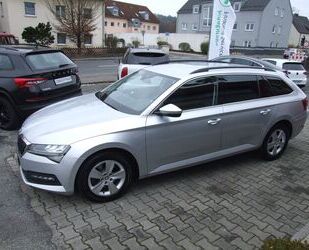 Skoda Skoda Superb Combi Ambition LED Navi SHZ GRA PDC t Gebrauchtwagen