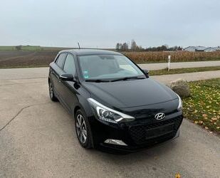 Hyundai Hyundai i20 1.Hand Klimaauto Lenkradhzg Rückfahrk Gebrauchtwagen