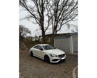 Mercedes-Benz Mercedes-Benz CLA 180 AMG Line Automatik Gebrauchtwagen