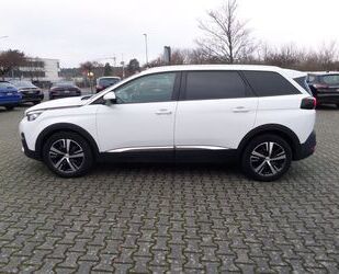 Peugeot Peugeot 5008 Autom+7xT-Leder+Massage+LED+AHK+ACC+1 Gebrauchtwagen