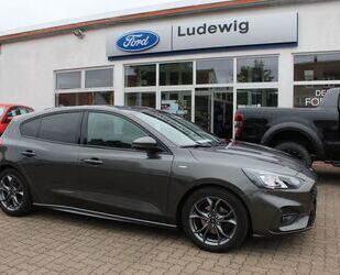 Ford Ford Focus Lim. ST-Line Keyfree Navi Winterpaket Gebrauchtwagen