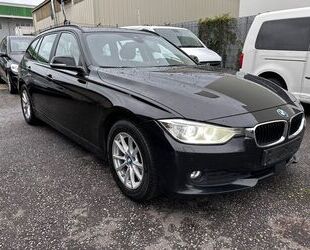 BMW BMW 320d xDrive Touring Navi Panorama Xenon Head-U Gebrauchtwagen