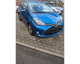 Toyota Toyota Yaris 1,33-l-Dual-VVT-i Edition 2014 Editio Gebrauchtwagen