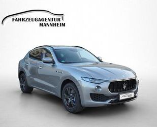 Maserati Maserati Levante 3.0 V6 TwinTurbo S * PANORAMA * Gebrauchtwagen