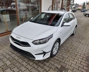 Kia Kia Ceed / cee d Vision 2024 1.5T Navigationssyste Gebrauchtwagen