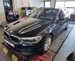 BMW BMW 520dA touring Sport Line *PANO*AHK*HUD*ACC Gebrauchtwagen