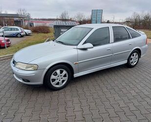 Opel Opel Vectra 1.6 16V - Gebrauchtwagen