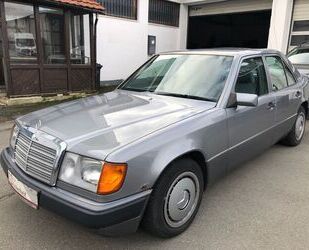 Mercedes-Benz Mercedes-Benz E 260 Lim. AUT. W124 - Schiebedach Gebrauchtwagen