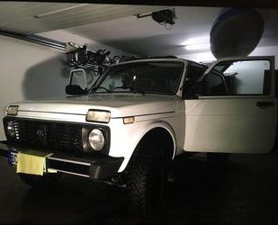 Lada Lada Niva 1.7i Only Spezial 4x4 mit Sonderausstatt Gebrauchtwagen