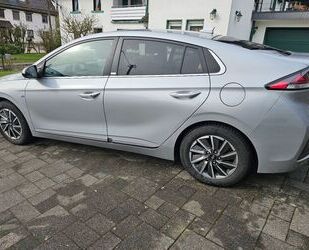 Hyundai Hyundai IONIQ Elektro Style - von Privat Familiena Gebrauchtwagen