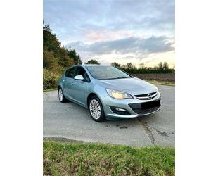 Opel Opel Astra 1.6 Limousine Sport, BJ 2013, TÜV 05/26 Gebrauchtwagen