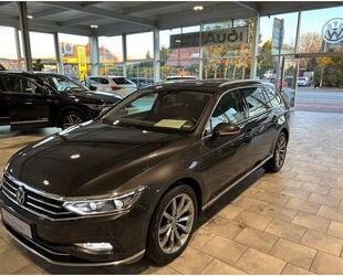 VW Volkswagen Passat Variant Elegance 2.0TDI AHK+Pano Gebrauchtwagen