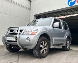 Mitsubishi Mitsubishi Pajero 3.2 DI-D Liberty 3-TÜRER Gebrauchtwagen