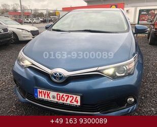 Toyota Toyota Auris Design Edition 1,8 HYBRID LIMOUSINE Gebrauchtwagen