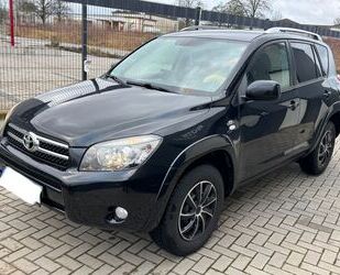 Toyota Toyota RAV 4 4x4 Executive 2.2 176 PS Diesel AHK Gebrauchtwagen