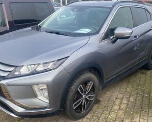 Mitsubishi Mitsubishi Eclipse Cross 1.5 Diamant Edition 2WD 1 Gebrauchtwagen