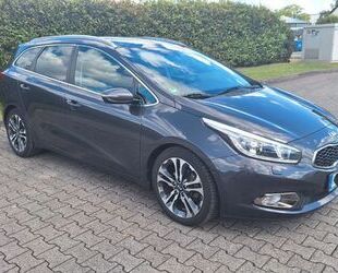 Kia Kia Ceed Sportswagon 1.6i Automatik Navi Kamera 1. Gebrauchtwagen