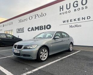 BMW BMW 320i - Gebrauchtwagen