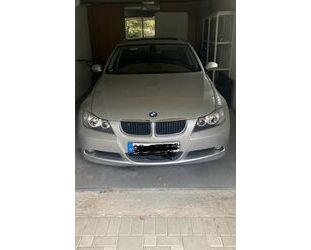 BMW BMW 320i - Gebrauchtwagen