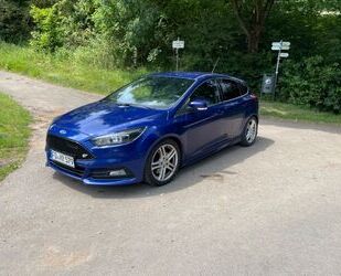 Ford Ford Focus 2,0 EcoBoost ST Leder-Sport-Paket ST Gebrauchtwagen