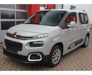 Citroen Citroën Berlingo Shine M PT110 Dach AHK Kamera Shz Gebrauchtwagen