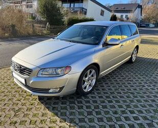 Volvo Volvo V70 D2 Momentum Momentum Gebrauchtwagen