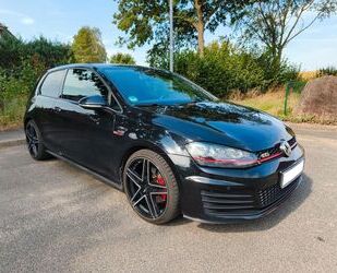 VW Volkswagen Golf VII 7 GTI 2.0 TSI 6 Gang DSG 8-Fa Gebrauchtwagen