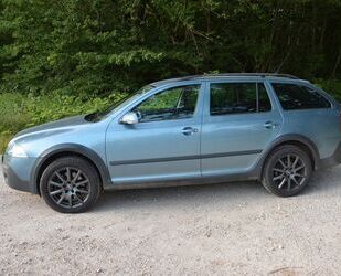 Skoda Skoda Octavia Combi 2.0 TDI PD DPF 4x4 Scout Scout Gebrauchtwagen