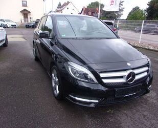 Mercedes-Benz Mercedes-Benz B 180 Klimaaut Xenon Navi ALU SHZ PD Gebrauchtwagen