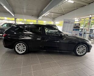 BMW BMW 318 d Touring Innovations+AHK+ Komfortzugang+u Gebrauchtwagen