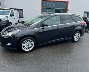 Ford Ford Focus Turnier Titanium*Automatik*Navi*Kamera* Gebrauchtwagen