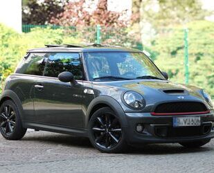 Mini MINI Cooper S AUT/Pano/H&K/Leder/Navi/PDC/Xenon Gebrauchtwagen