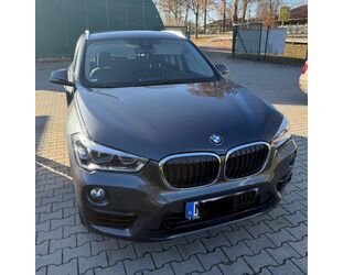 BMW BMW X1 sDrive18i nur 24000km!! Sport line ! Gebrauchtwagen