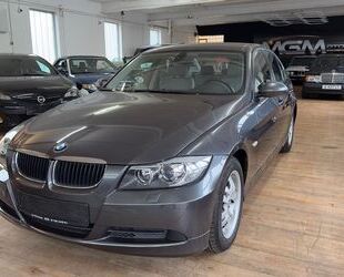 BMW BMW 320 Baureihe 3 Lim. 320i 64TKM AUTOMATIK 1HAN Gebrauchtwagen