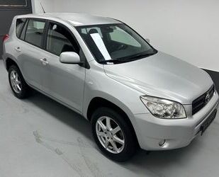 Toyota Toyota RAV 4 2.0 Sol 4X4 1-Hand Navi Tempomat Gebrauchtwagen