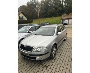 Skoda Skoda Octavia Combi 1.6 FSI Ambiente Ambiente Gebrauchtwagen