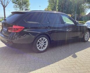 BMW BMW 318i Touring Advantage 8-G-Steptronic *NAVI* Gebrauchtwagen