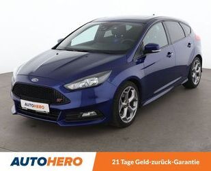 Ford Ford Focus 2.0 EcoBoost ST*NAVI*CAM*TEMPO*PDC* Gebrauchtwagen