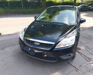 Ford Ford Focus 1,6 Ambiente Turnier Gebrauchtwagen