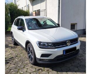 VW Volkswagen Tiguan 2.0 TDI SCR DSG 4MOTION Comfortl Gebrauchtwagen