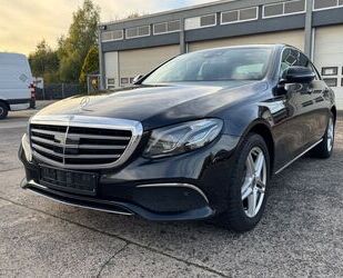 Mercedes-Benz Mercedes-Benz E 220d 4M LED Kamera HUD Ambiente-Be Gebrauchtwagen