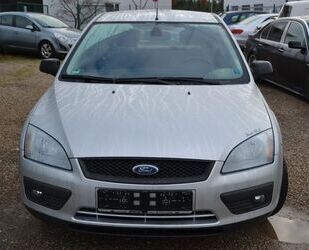 Ford Ford Focus 1,6 Fun Autom. 1 Hand Gebrauchtwagen