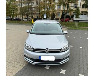 VW Volkswagen Touran 2.0 TDI SCR DSG Highline BMT Hig Gebrauchtwagen