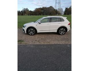 VW Volkswagen Tiguan 2x R-Line DSG 4MOTION Gebrauchtwagen