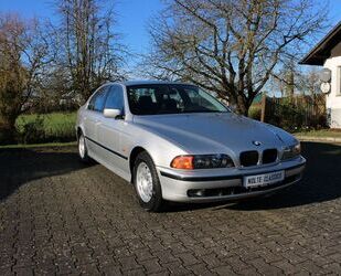 BMW BMW E39 520i *erst 109tkm.* *2. Hand* *PDC* *SHZ* Gebrauchtwagen